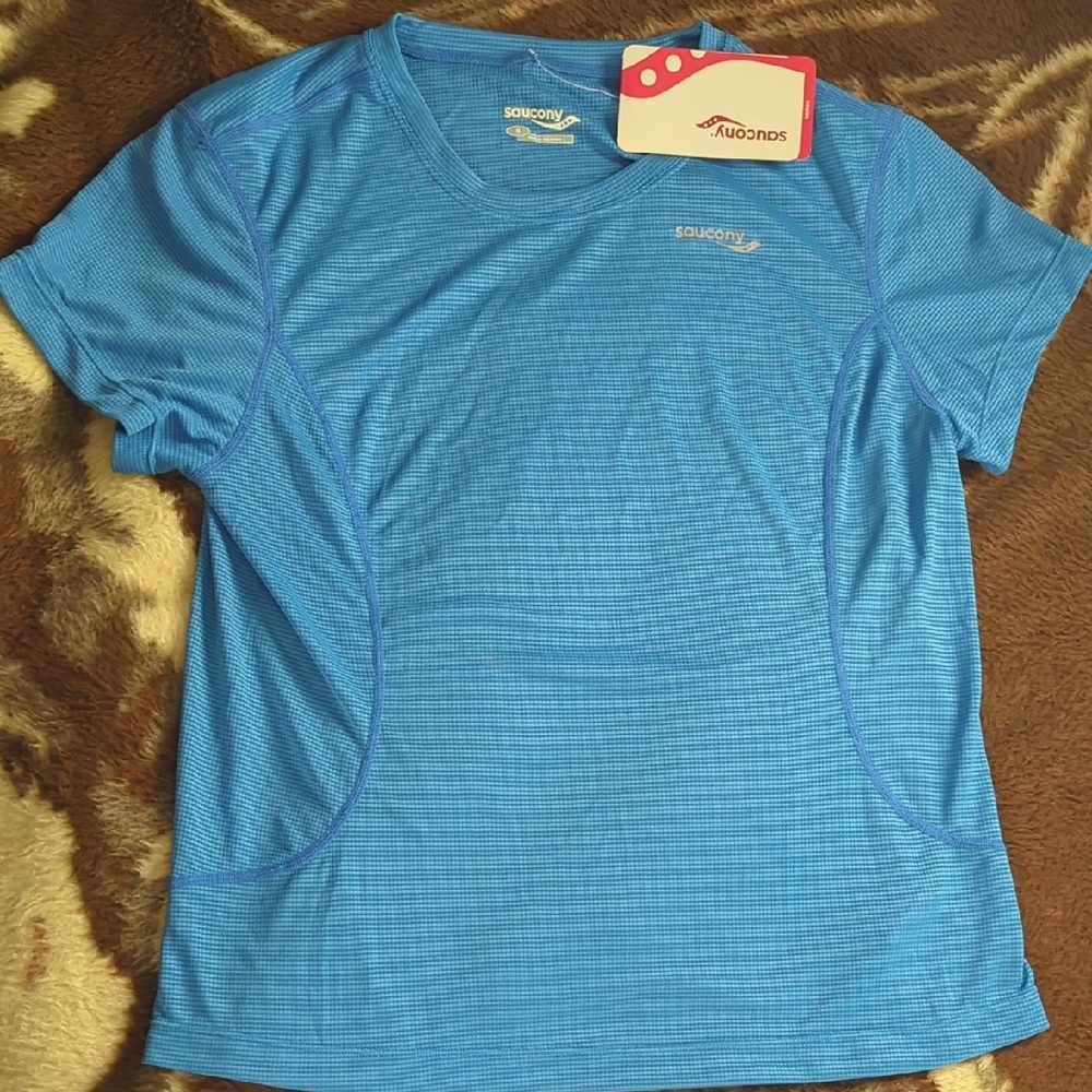 NWT Saucony Women's Blue Performance Top